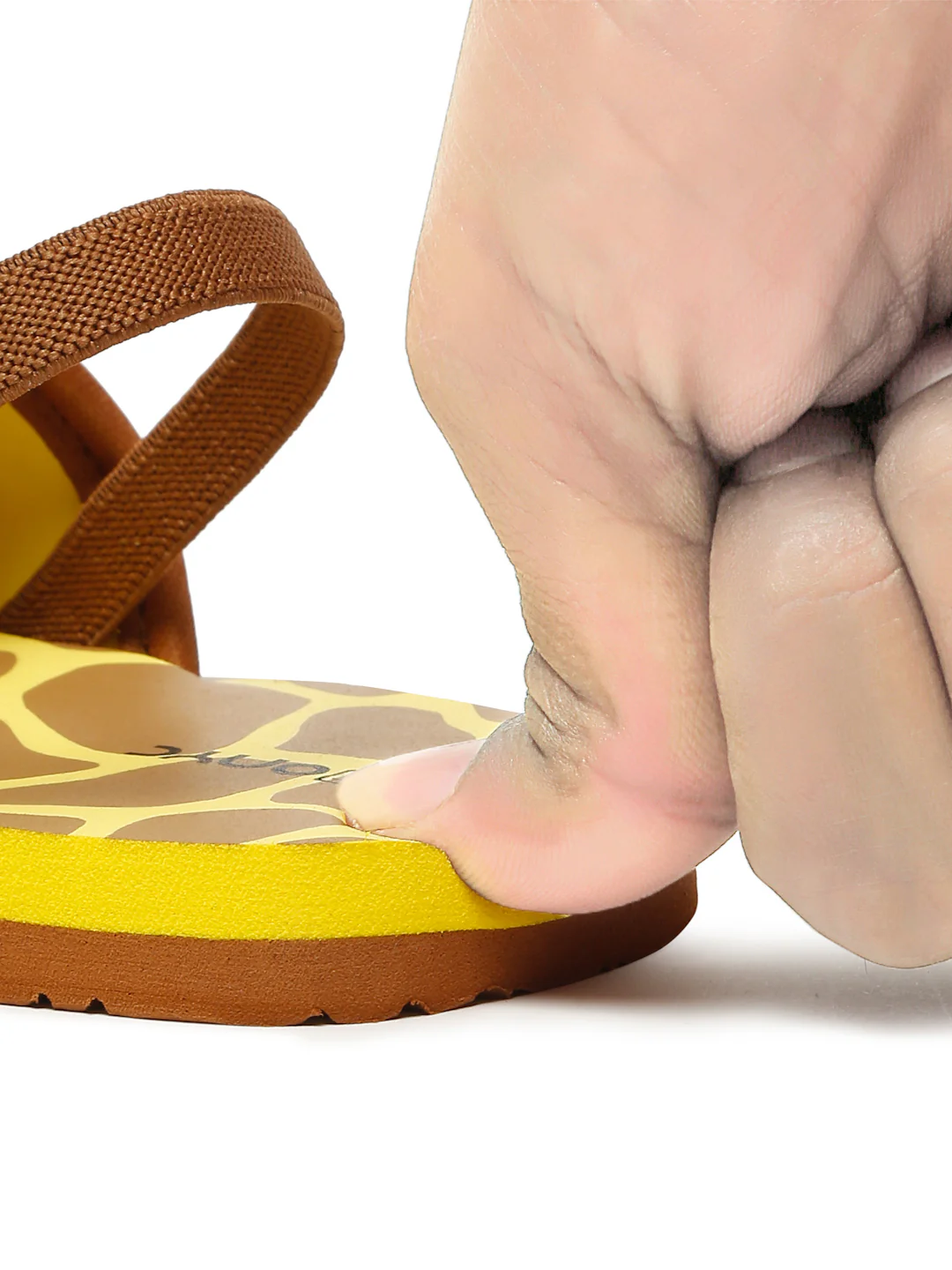 Premium Giraffe Artistic Sliders - Yellow (Unisex) - Image 7